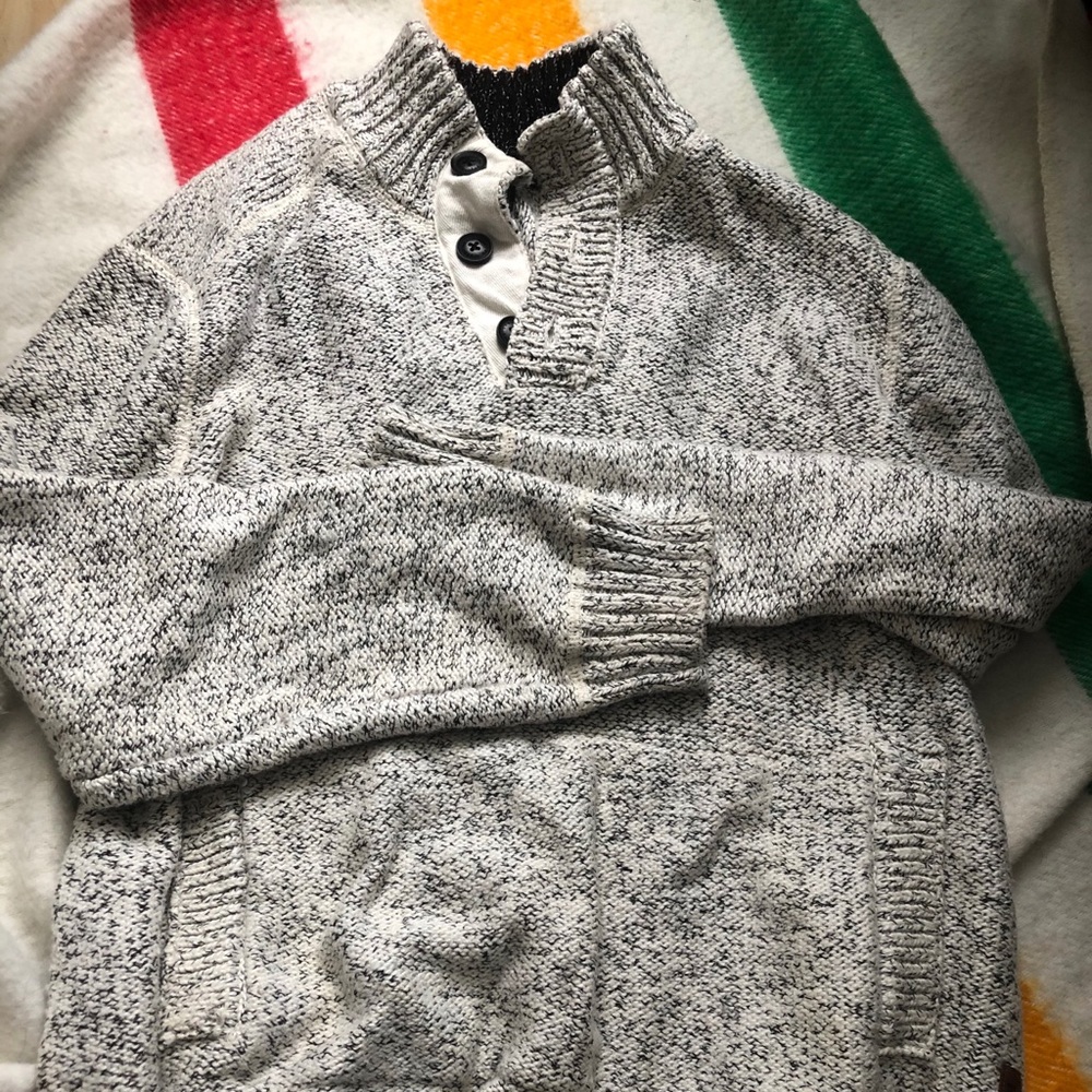 Sz L roots men’s pullover
